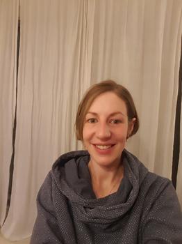 Bijles wiskunde, scheikunde of huiswerkbegeleiding met Evelyn