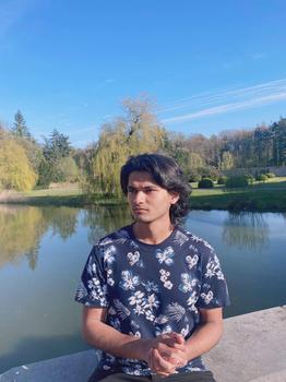 Bijles wiskunde, chemie of Excel met Pratik