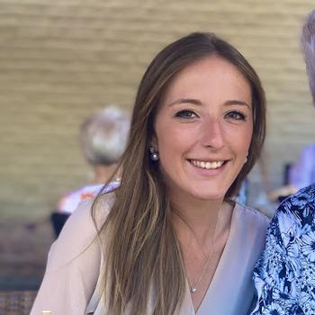 Bijles basisonderwijs, studiebegeleiding of huiswerkbegeleiding met Chloë