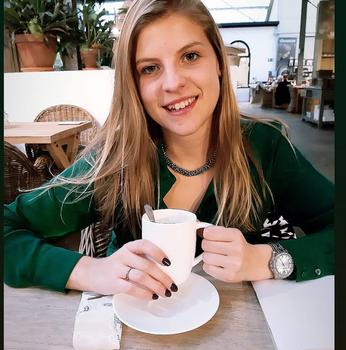 Bijles Nederlands, Frans of studiebegeleiding met Lieselotte